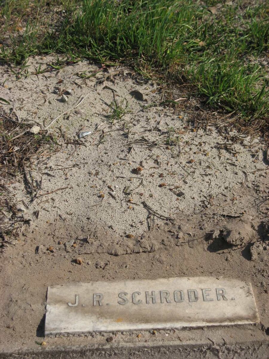 SCHRODER J.R.
