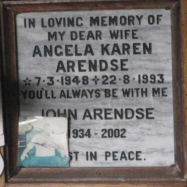 ARENDSE John 1934-2002 &amp; Angela Karen 1948-1993