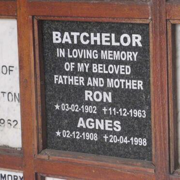 BATCHELOR Ron 1902-1963 &amp; Agnes 1908-1998