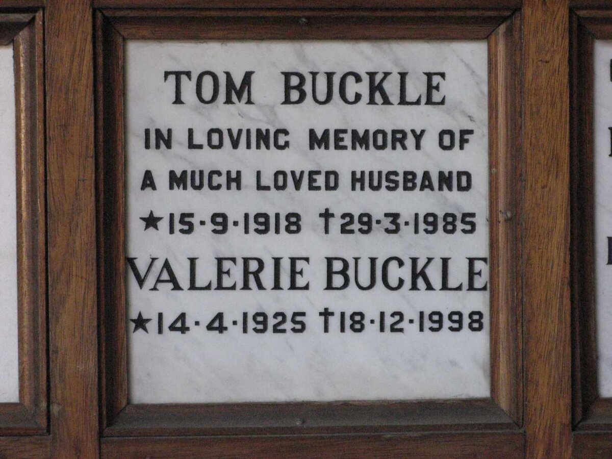 BUCKLE Tom 1918-1985 &amp; Valerie 1925-1998