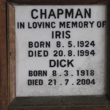 CHAPMAN Dick 1918-2004 &amp; Iris 1924-1994