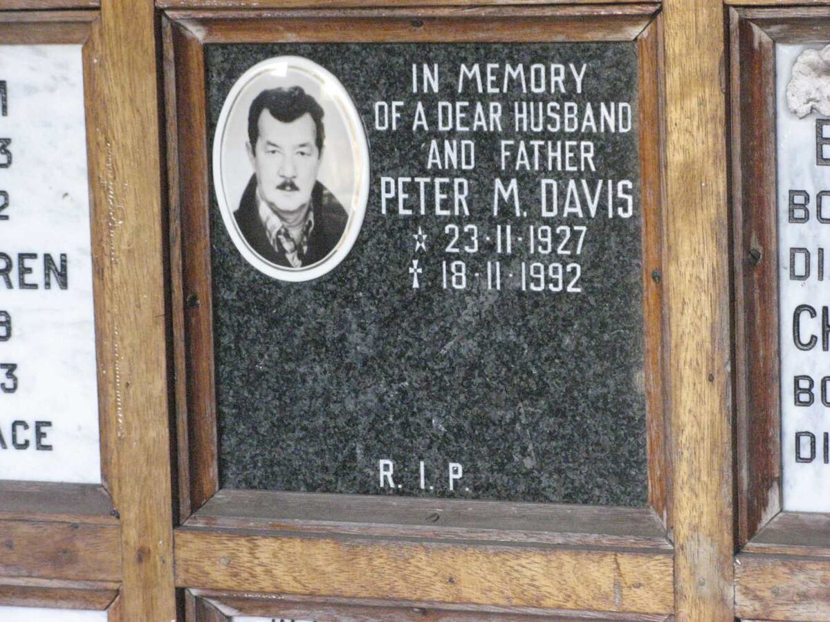 DAVIS Peter M. 1927-1992