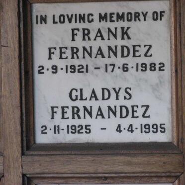 FERNANDES Frank 1921-1982 &amp; Gladys 1925-1995