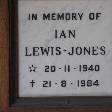 JONES Ian, LEWIS 1940-1984