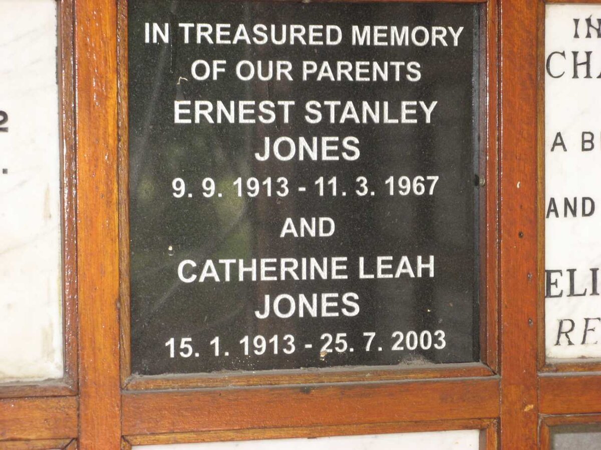JONES Ernest Stanley 1913-1967 &amp; Catherine Leah 1913-2003