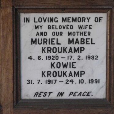 KROUKAMP Kowie 1917-1991 &amp; Muriel Mabel 1920-1982