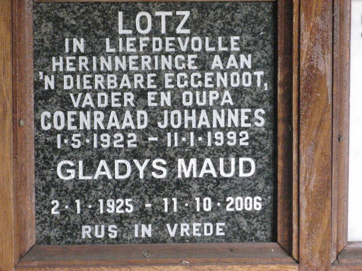LOTZ Coenraad Johannes 1922-1992 &amp; Gladys Maude 1925-2006
