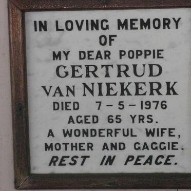 NIEKERK Gertrud, van -1976