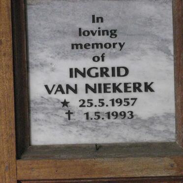 N - Vanne :: Surnames - N