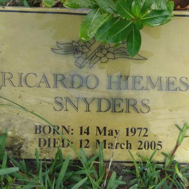 SNYDERS Ricardo Hiemesh 1972-2005