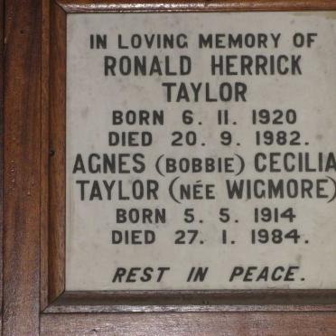 TAYLOR Ronald Herrick 1920-1982 &amp; Agnes Cecilia WIGMORE 1914-1984