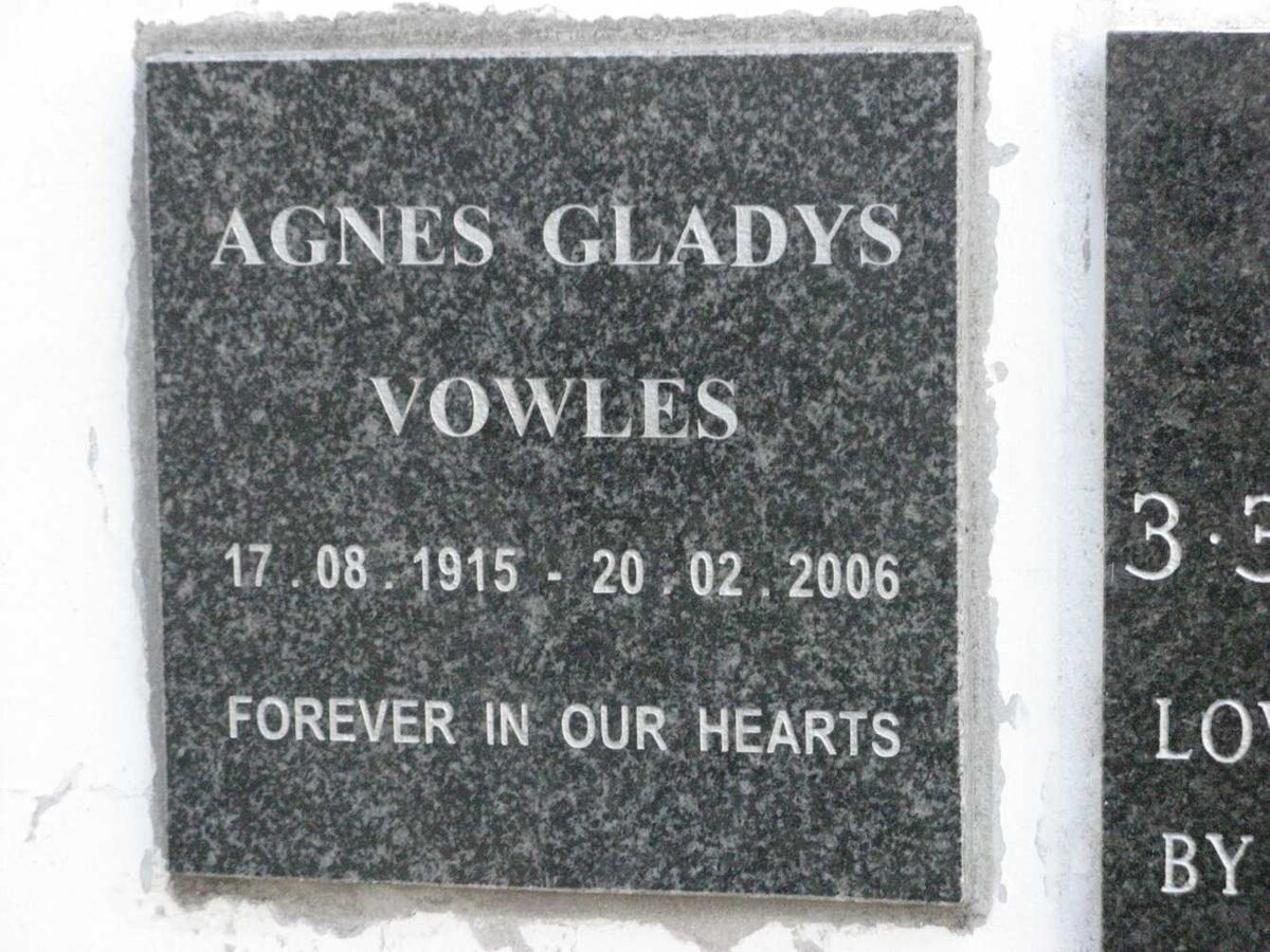 VOWLES Agnes Gladys 1915-2006