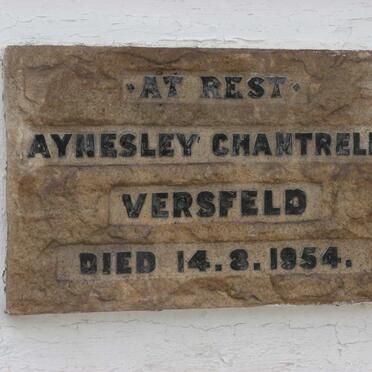 VERSFELD Aynesley Chantrelle -1954