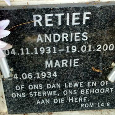 RETIEF Andries 1931-2001 &amp; Marie 1934-