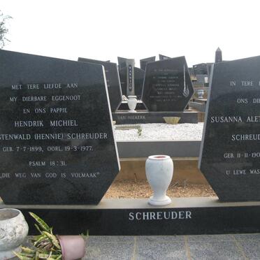 SCHREUDER Hendrik Michiel Oostenwald 1899-1977 &amp; Susanna Aletta Catharina VAN ZYL 1903-1996