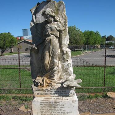 DIPPENAAR Johannes Hendrik 1847-1924 &amp; Helie A.A. GREEFF 1854-192? :: DIPPENAAR B.J. 1890-1908