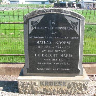KROESE Mathys Louis Johannes 1891-1957 &amp; Huibrecht Maria Christina BESTER 1893-1970