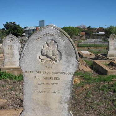 SIEMSSEN F.L. nee du TOIT :: SIEMSSEN G. 1896-1897 :: SIEMSSEN Julius C.A. 1898-1899 :: SIEMSSEN Ludolf De V. 1901-1912