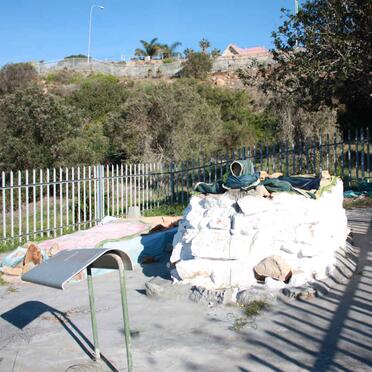Western Cape, MOSSEL BAY, Bartolomeu Dias Museum Complex, Unknown Muslim grave