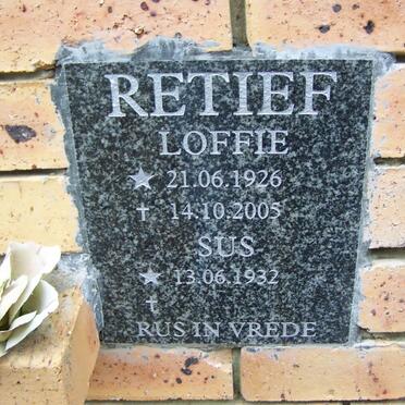 RETIEF Loffie 1926-2005 &amp; Sus 1932-