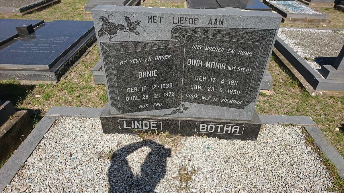BOTHA Dina Maria nee STEYL 1911-1990 :: LINDE Danie 1939-1973