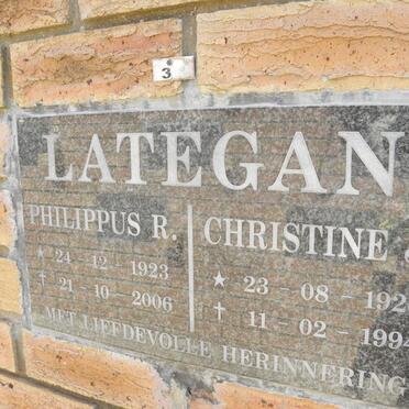 LATEGAN Philippus R. 1923-2006 &amp; Christine J. 1926-1994