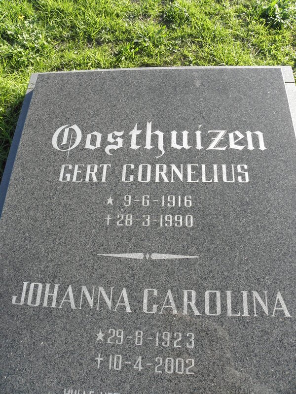 OOSTHUIZEN Gert Cornelius 1916-1990 &amp; Johanna Carolina 1923-2002