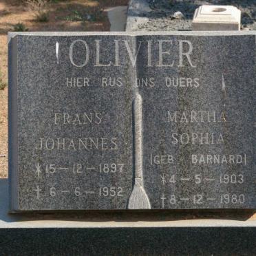 OLIVIER Frans Johannes 1897-1952 &amp; Martha Sophia BARNARD 1903-1980