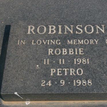 ROBINSON Robbie -1981 :: ROBINSON Petro -1988