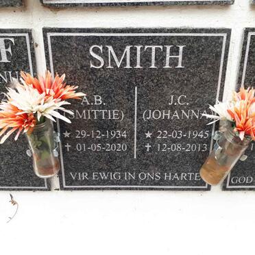 SMITH A.B. 1934-2020 &amp; J.C. 1945-2013