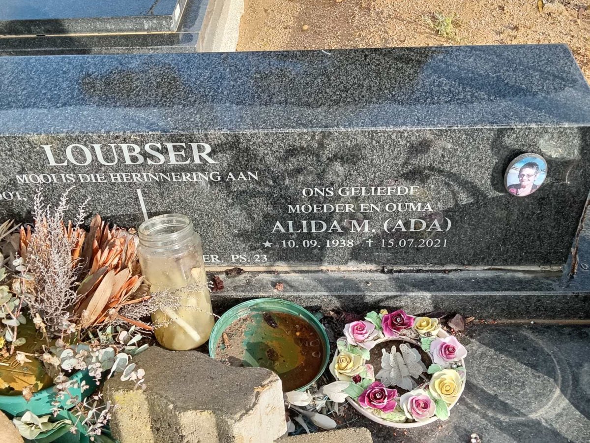 LOUBSER Alida M. 1938-2021