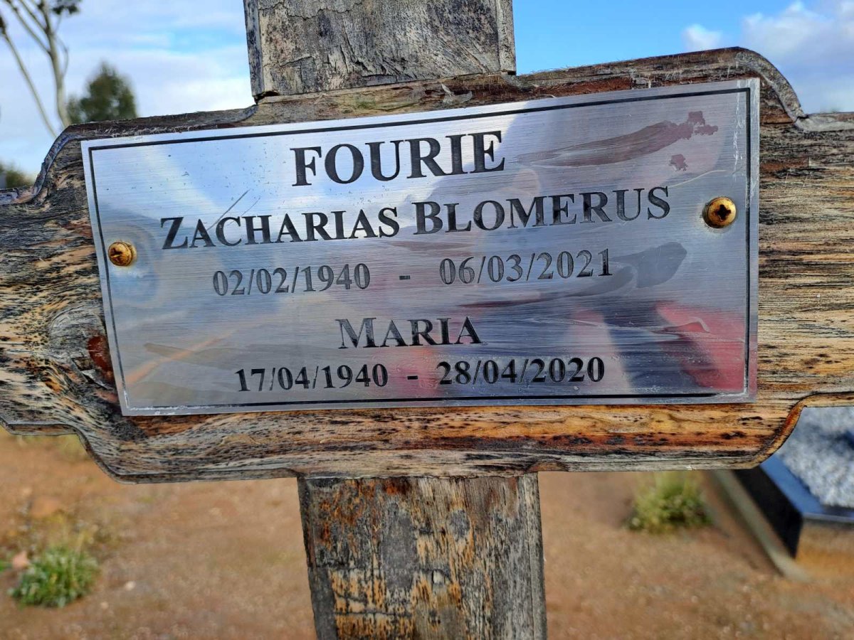 FOURIE Zacharias Blomerus 1940-2021 &amp; Maria 1940-2020