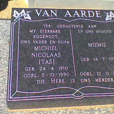 AARDE Michiel Nicolaas, van 1910-1990 &amp; Miemie 1924-2002