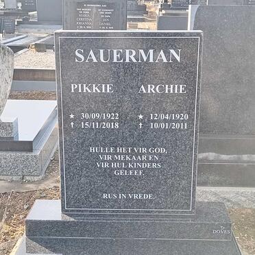 SAUERMAN Archie 1920-2011 &amp; Pikkie 1922-2018