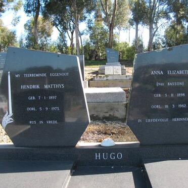 HUGO Hendrik Matthys 1897-1975 &amp; Anna Elizabeth BASSON 1898-1982