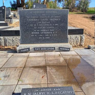 LINDE, van der :: EIGELAAR :: LOUBSER :: HEYNS