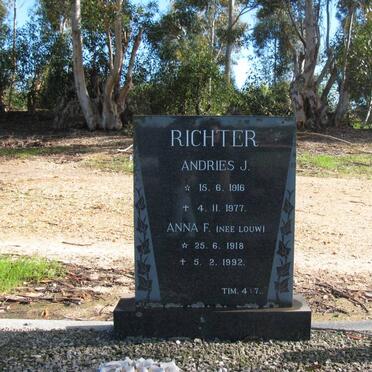 RICHTER Andries J. 1916-1977 &amp; Anna F. LOUW 1918-1992