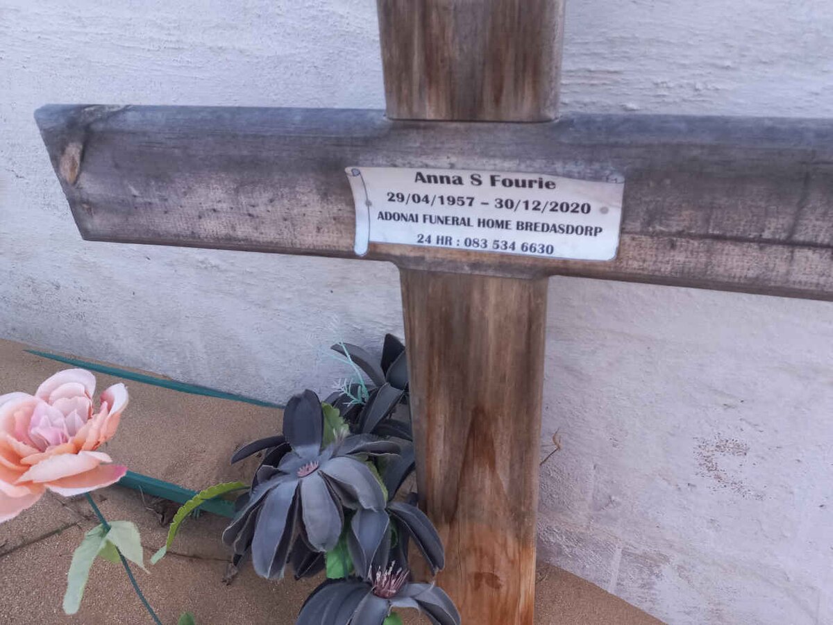 FOURIE Jacobus Johannes 1959-2021 &amp; Anna S. 1957-2020