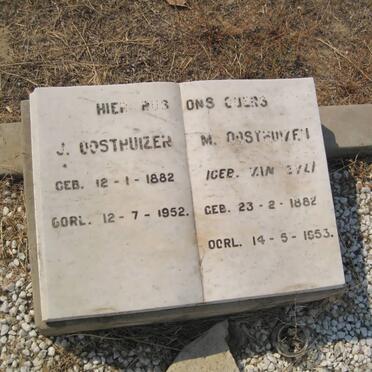 OOSTHUIZEN J. 1882-1952 &amp; M. VAN ZYL 1882-1953
