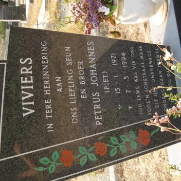 V - Vanne :: Surnames - V