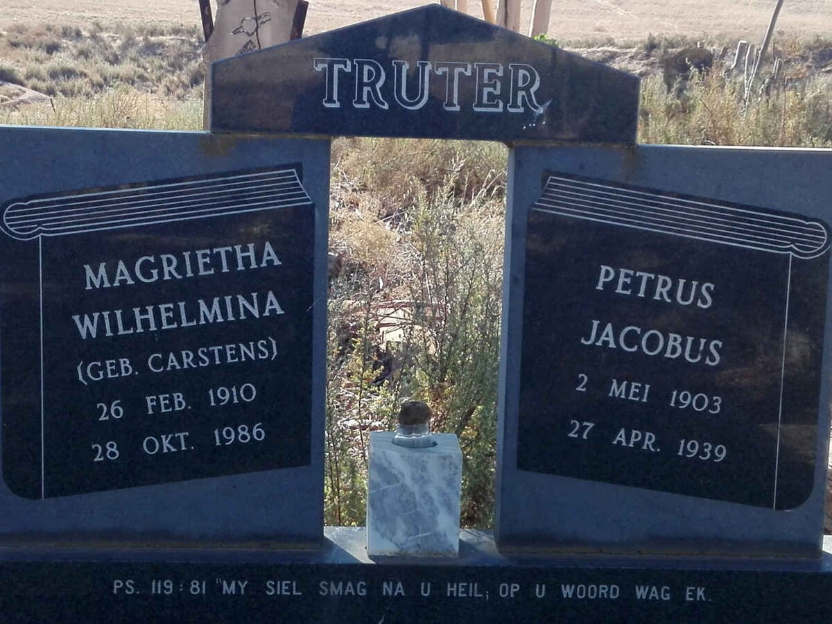 TRUTER Petrus Jacoba 1903-1939 & Magrietha Wilhelmina CARSTENS 1910-1986