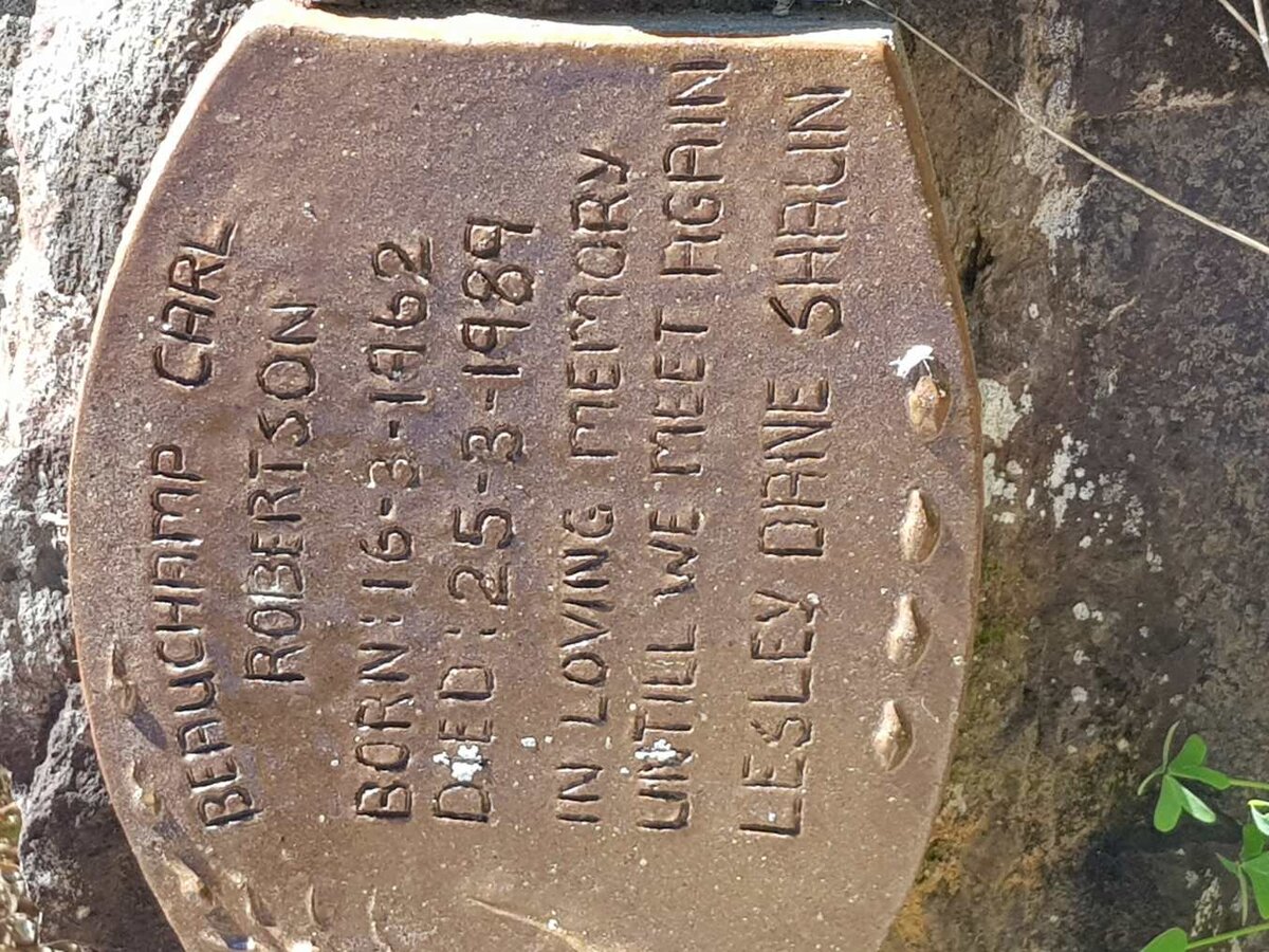 ROBERTSON Beauchamp Carl 1962-1989