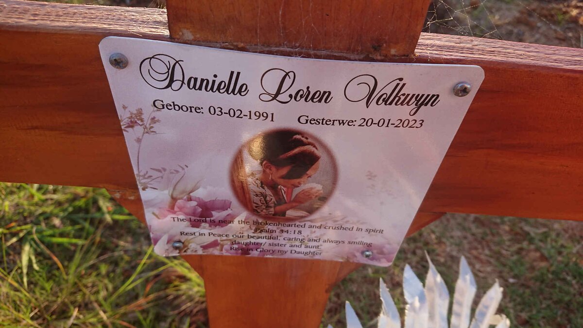 VOLKWYN Danielle Loren 1991-2023