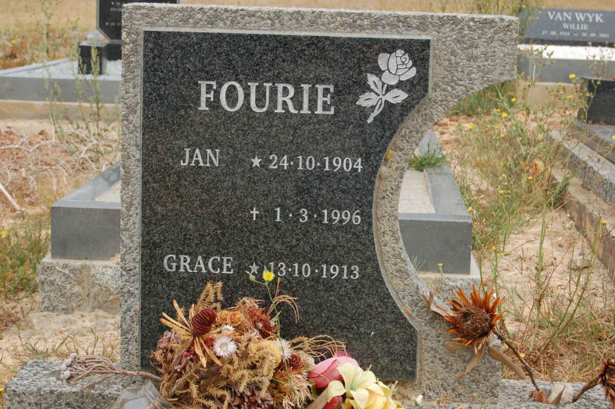 FOURIE Jan 1904-1996 &amp; Grace 1913-