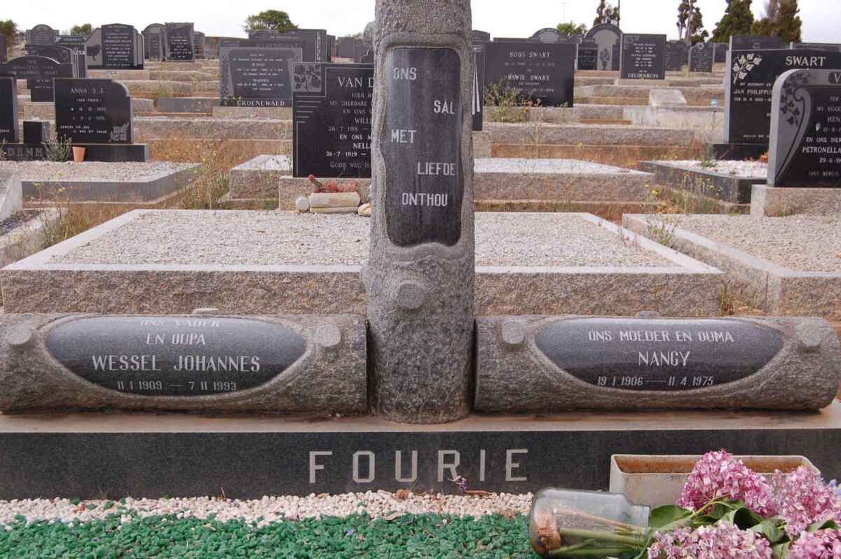 FOURIE Wessel Johannes 1903-1993 &amp; Nancy 1906-1975