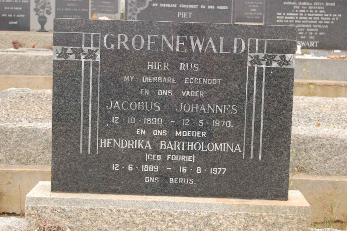 GROENEWALD Jacobus Johannes 1890-1970 &amp; Hendrika Bartholomina FOURIE 1889-1977