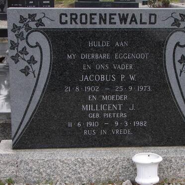 GROENEWALD Jacobus P.W. 1902-1973 &amp; Millicent J. PIETERS 1910-1982