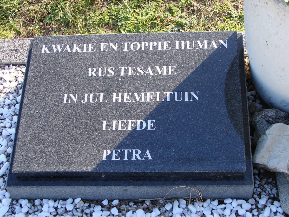 HUMAN Kwakie &amp; Toppie