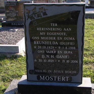 MOSTERT D.N.H. 1929-2006 &amp; Brunhilda 1929-1998