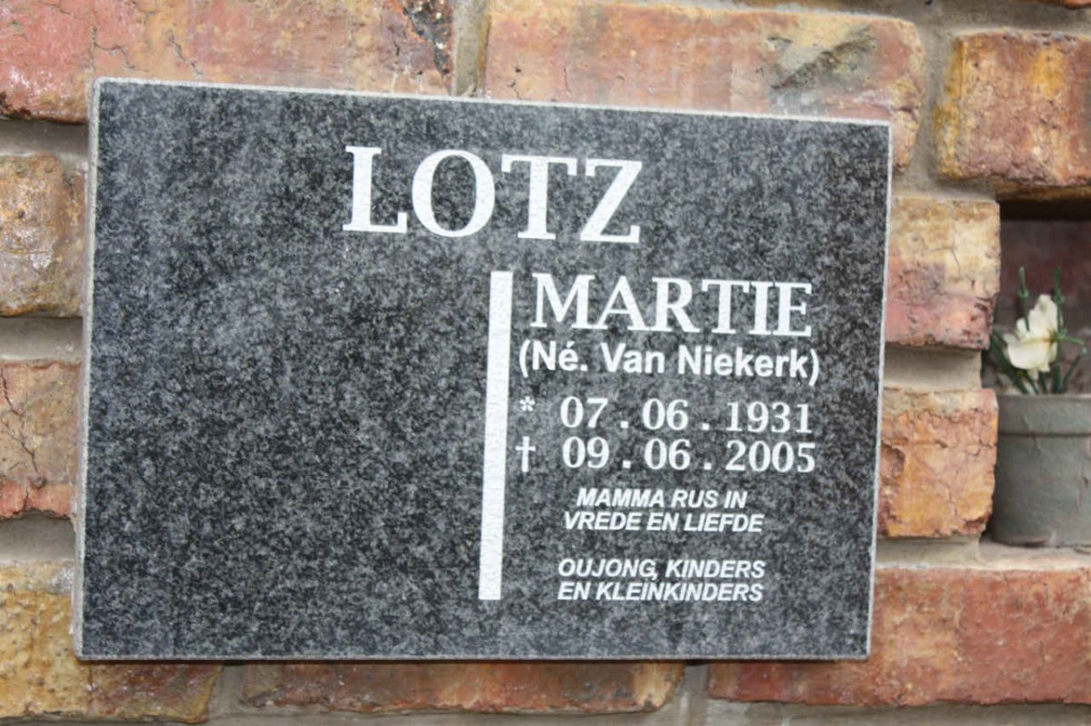 LOTZ Martie nee VAN NIEKERK 1931-2005